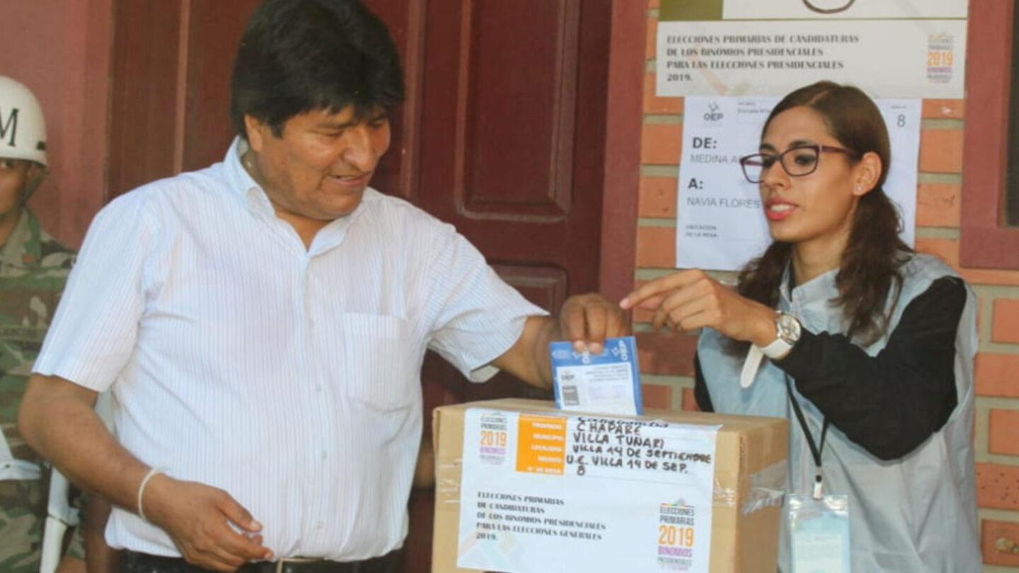 Ante el rechazo de la oposición se desarrollan en Bolivia las polémicas elecciones primarias impulsadas por Evo Morales |