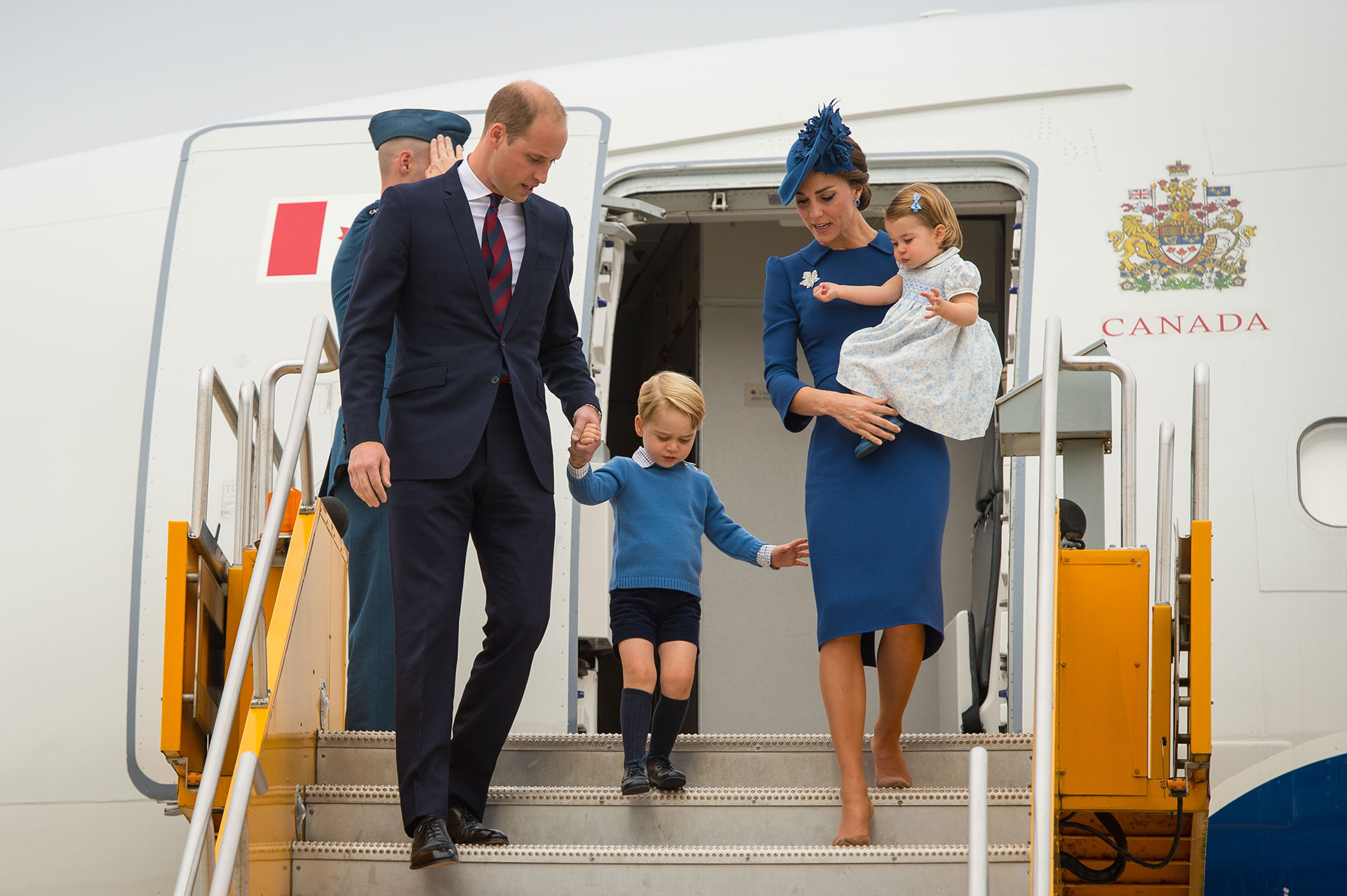 Los duques de Cambridge con sus hijos más grandes en una visita oficial a Canadá (Getty)