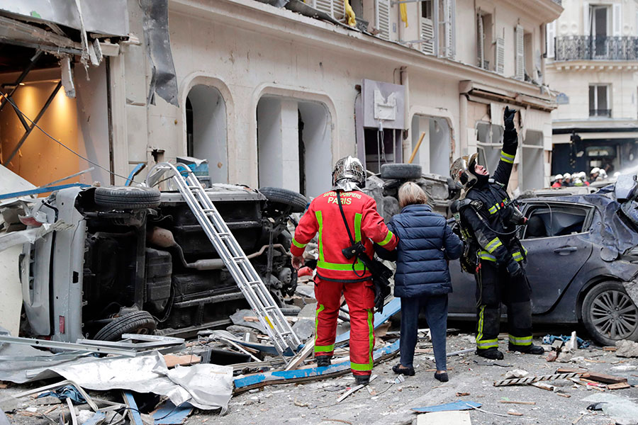 Aumentan a 3 los muertos por explosión en París