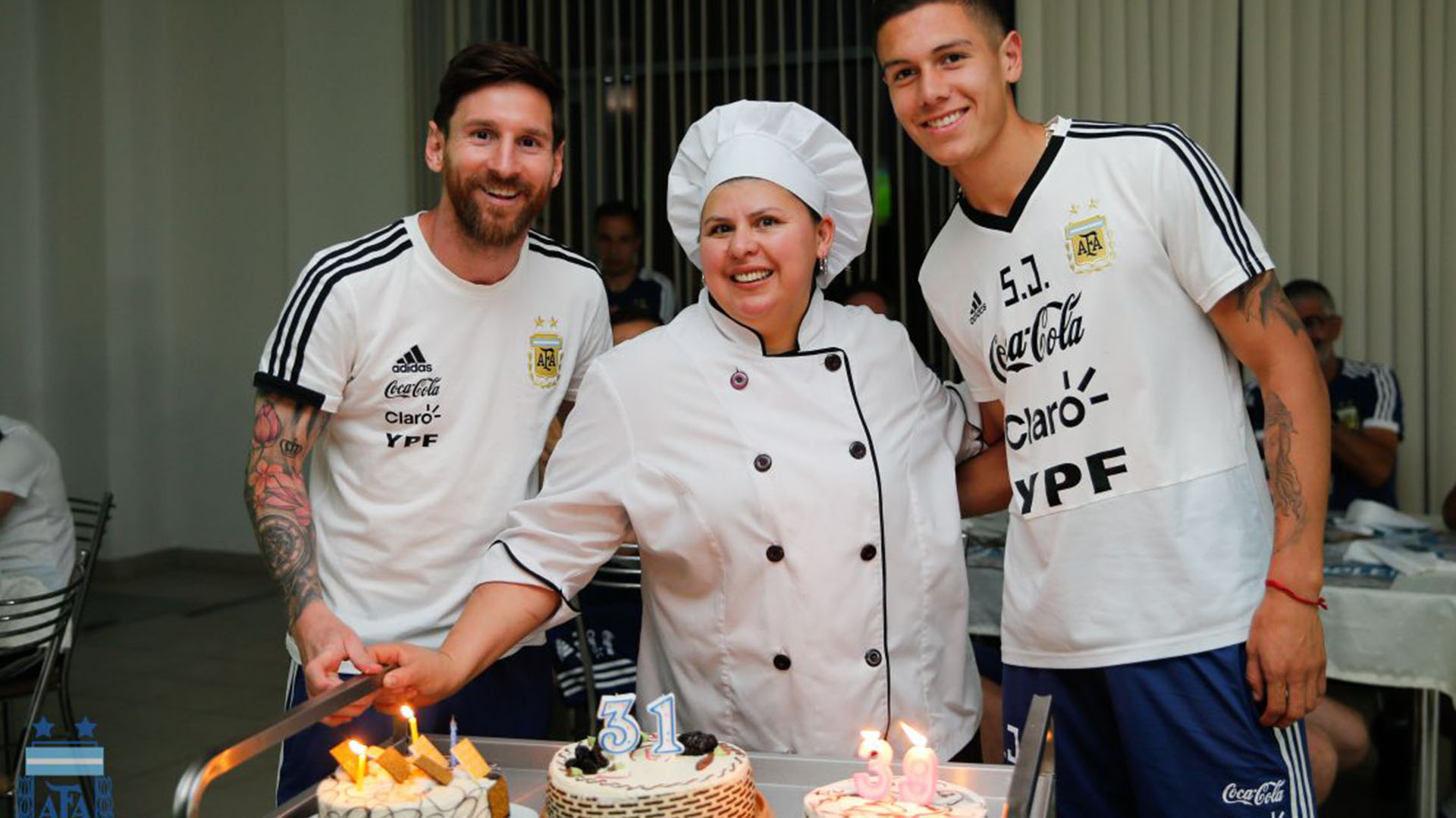 Pérez cumple años el 24 de junio, igual que Messi: el último lo festejó como sparring en Rusia