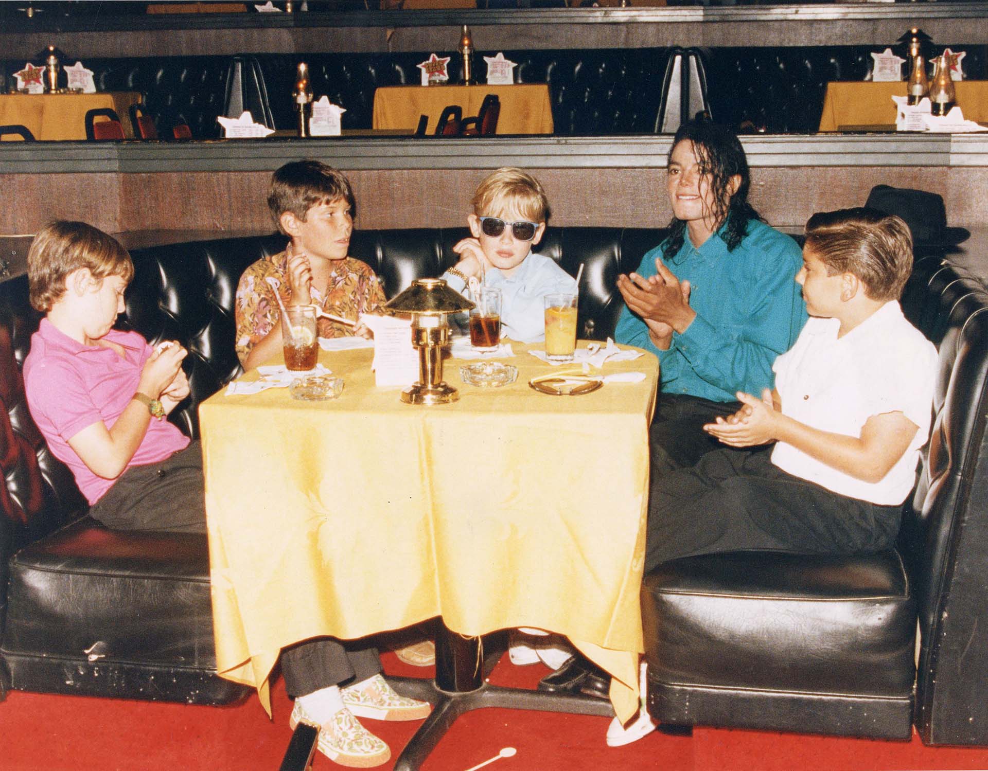 Michael Jackson and Macaulay Culkin (The Grosby Group)  1991