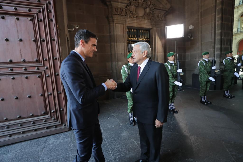 El presidente de España, Pedro Sánchez Pérez-Castejón inició su visita oficial por México