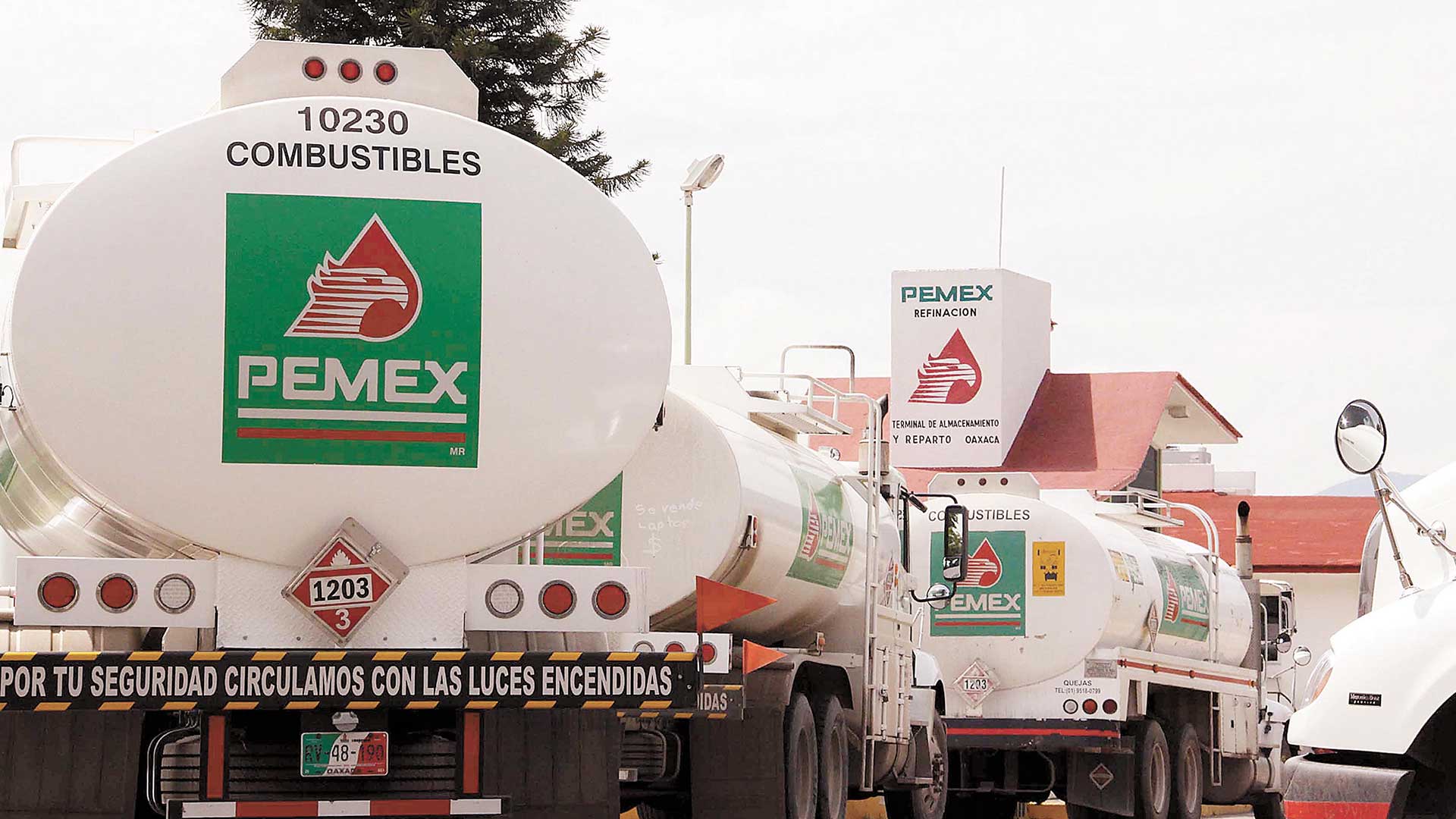 Pemex atribuyó el desabasto de gasolina a cambios en la distribución para evitar el "huachicol"