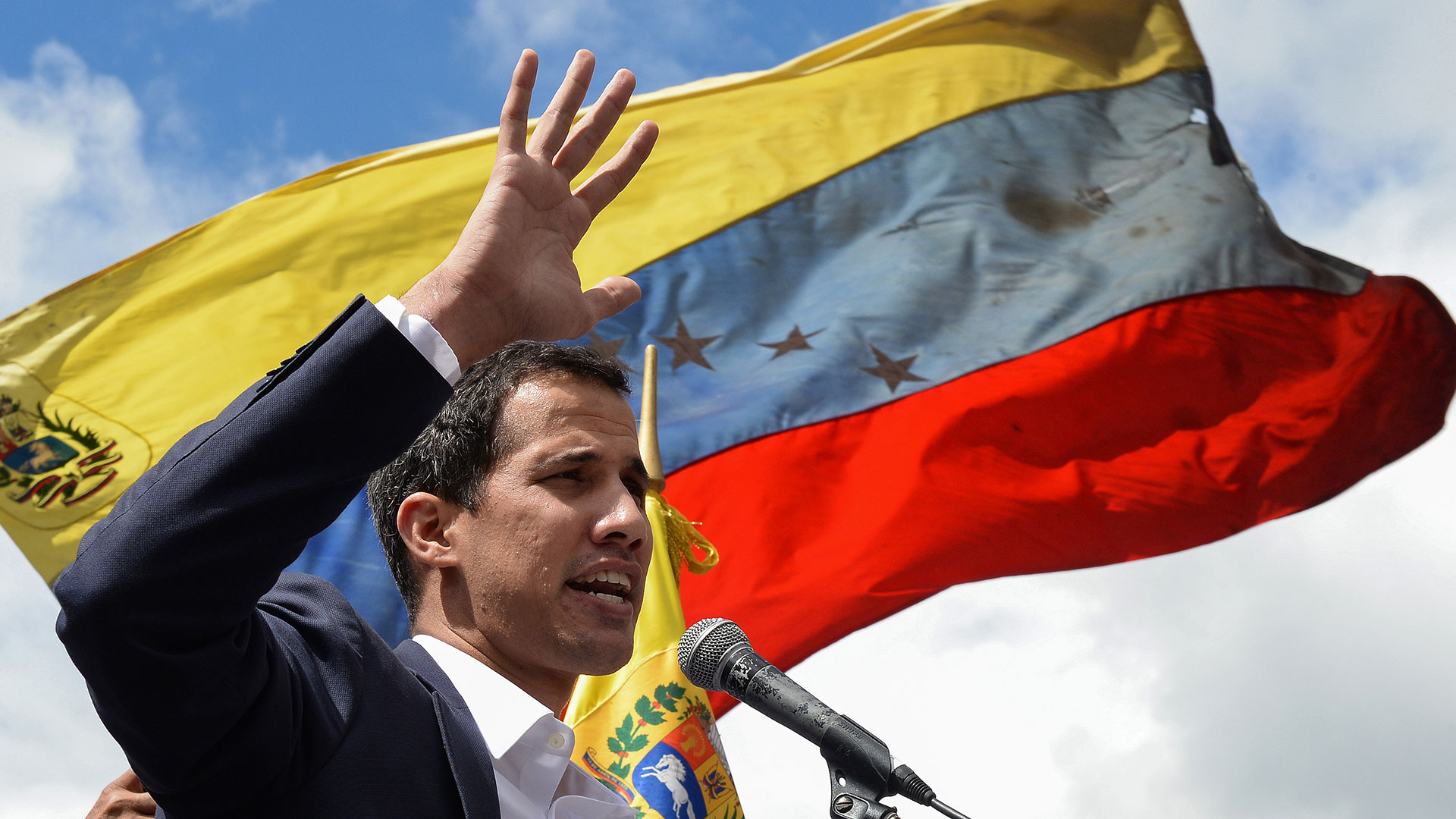 Juan Guaidó, al proclamarse como Presidente interino de Venezuela (AFP)