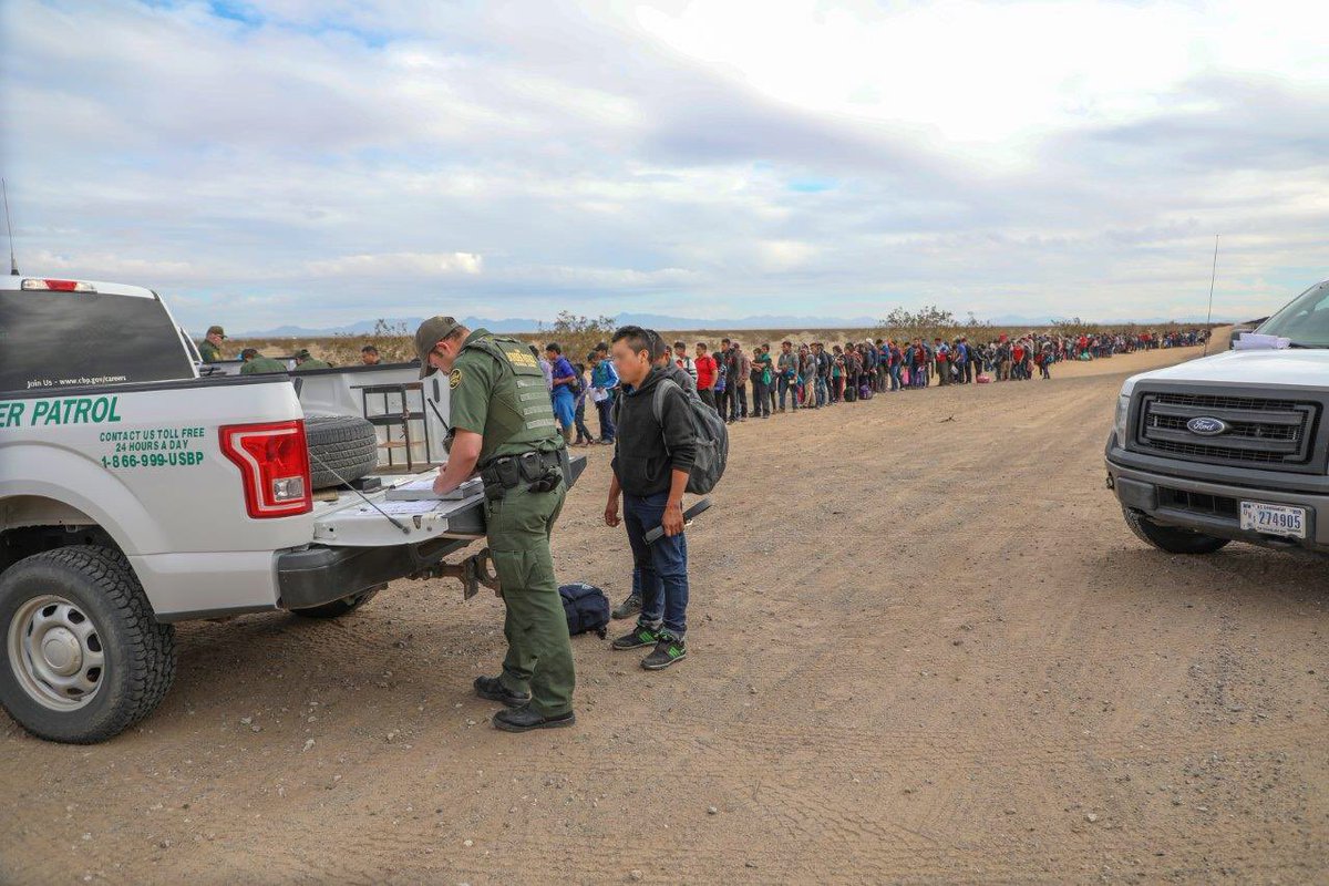 La Patrulla Fronteriza arrestó a un gigantesco grupo de inmigrantes indocumentados en Arizona