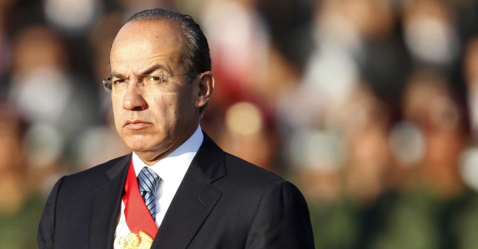 Destapa AMLO conflicto de interés de Felipe Calderón, lo relaciono con empresa que vende energía a CFE