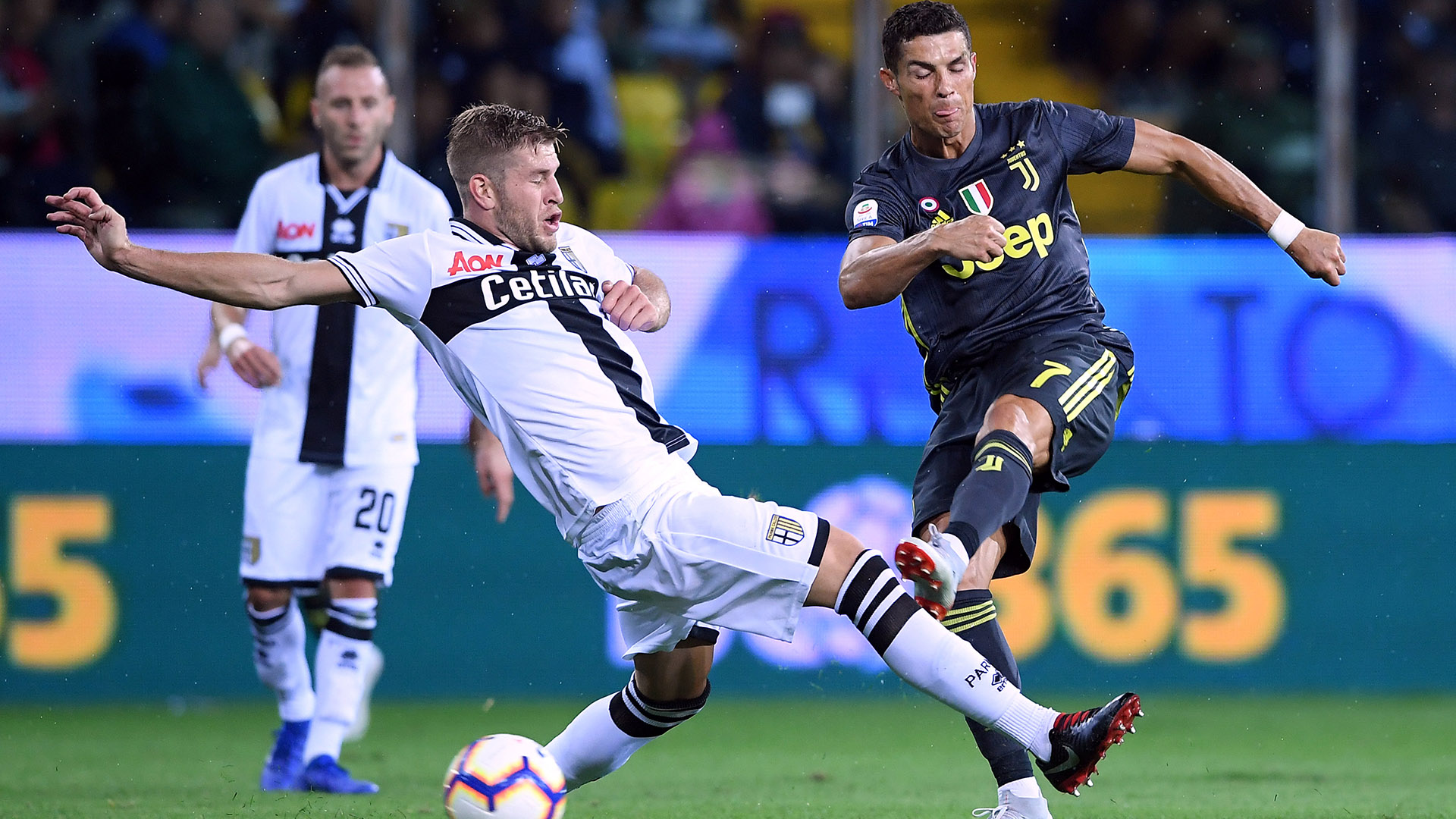 Juventus intenta dar un paso más hacia el título en su choque con Parma