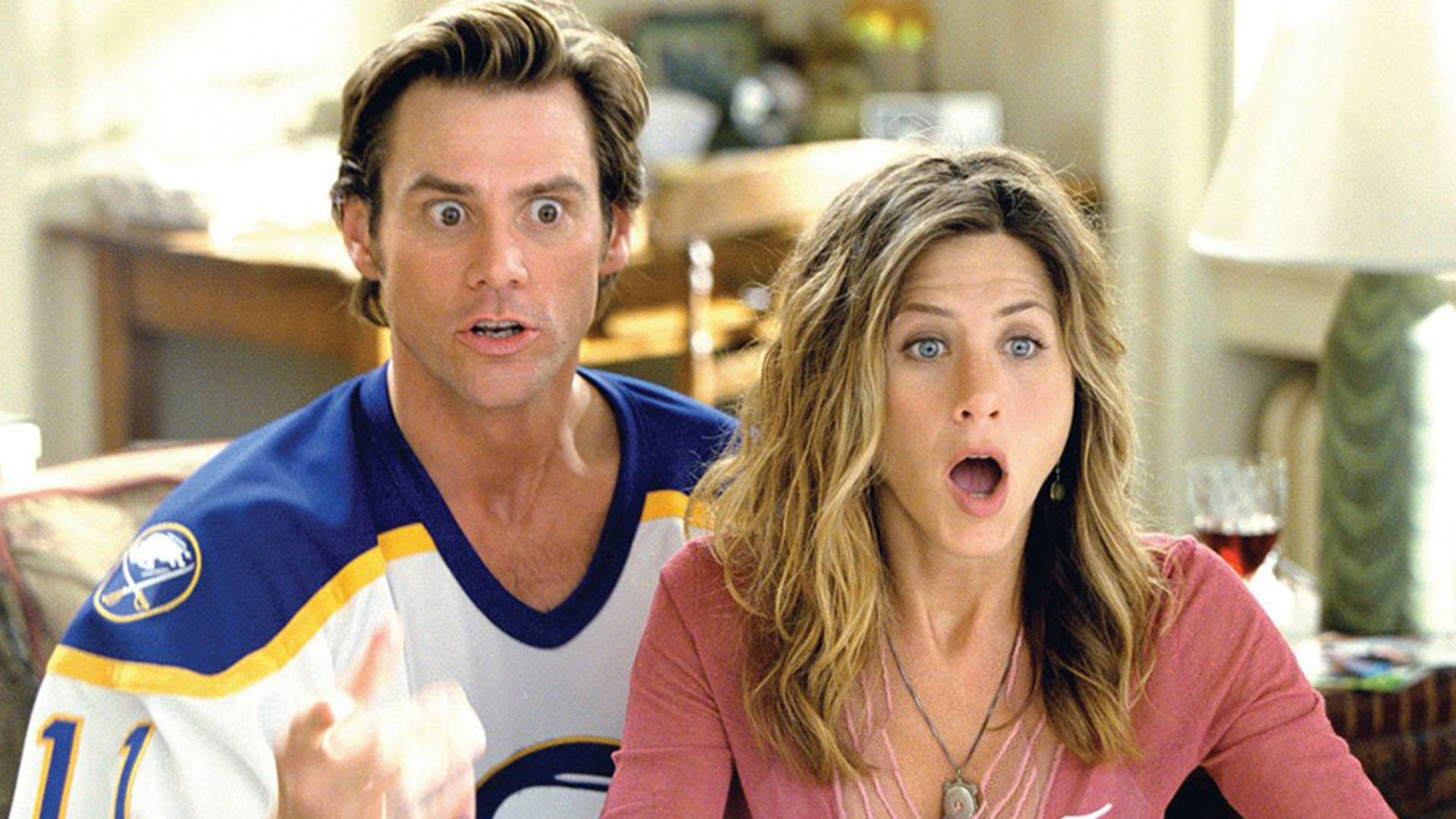 En sus años de trayectoria, Jennifer Aniston trabajó con grandes comediantes de Hollywood. Aquí con Jim Carrey en una escena de “Todopoderoso”