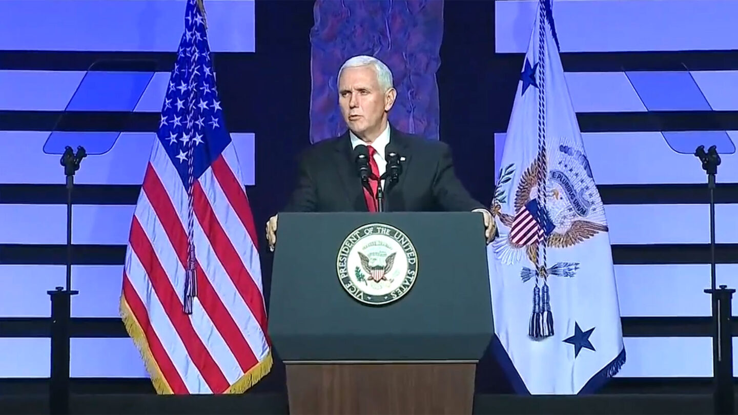 Mike Pence se reunió con exiliados venezolanos Otros países exportan bienes Cuba exporta tiranía |