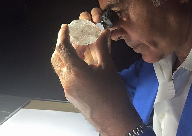 Murió uno de los pocos hombres expertos en reconocer diamantes en bruto
