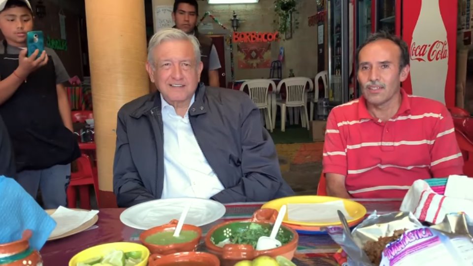 Querían envenenar a AMLO, pero el come en puras fondas donde lo aman