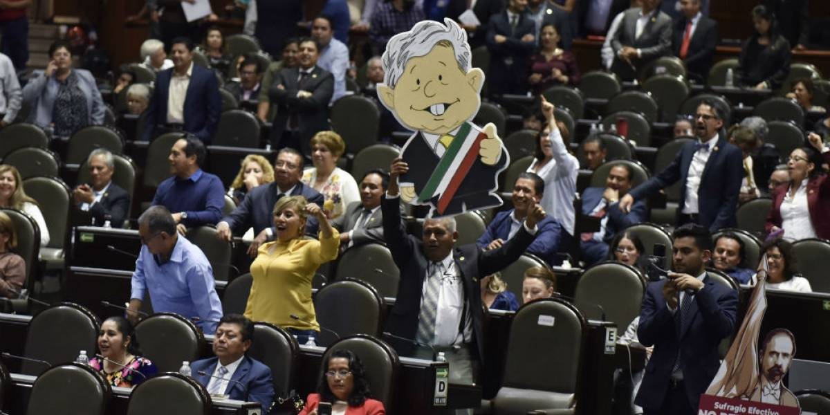 DIPUTADOS APRUEBAN REVOCACIÓN DE MANDATO Y OPOSICIÓN PIDE “NO REELECCIÓN”