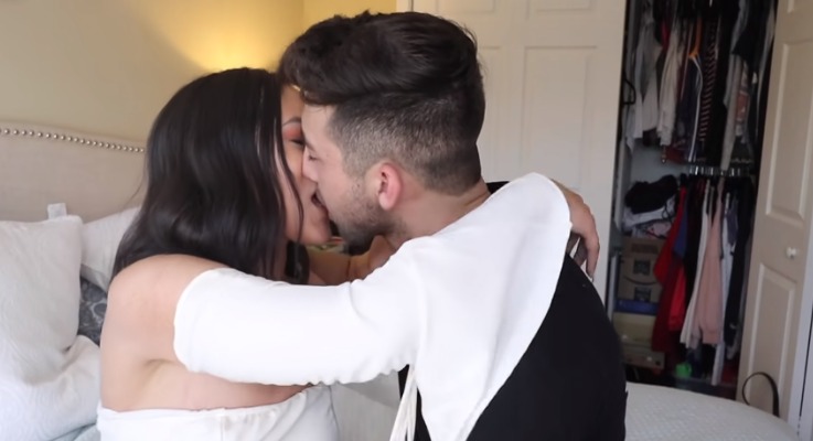 Este youtuber besó apasionadamente a su hermana | Vídeo
