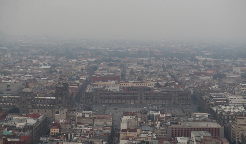 Mueren 50 personas al día por contaminación en México