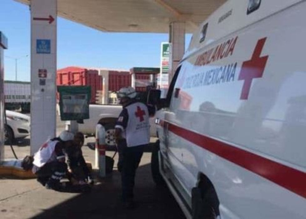Director de Cruz Roja habría ordenado ambulancias a cargar en una sola gasolinera: la suya