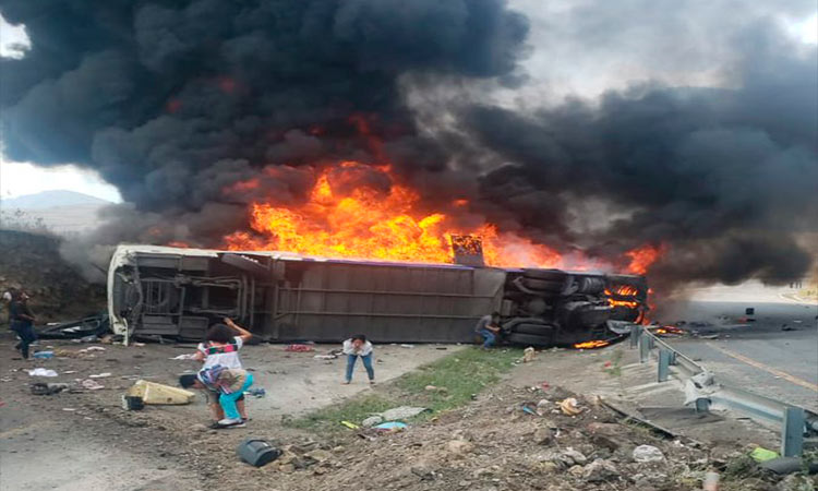 Al menos 20 muertos y 15 heridos en accidente en la autopista Puebla-Córdoba