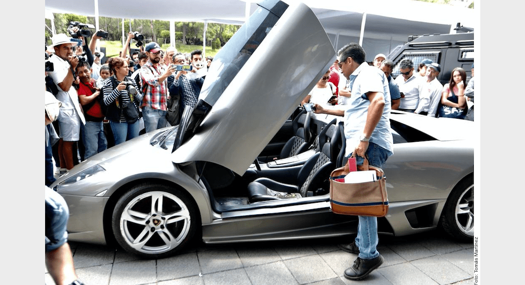 Vende gobierno de AMLO Lamborghini en menos de dos millones de pesos