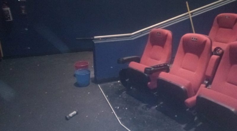 Explota artefacto casero en cine de CDMX