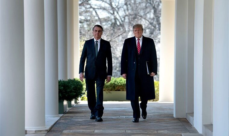 Quiere Trump vender a México “a niveles muy altos” para no imponer aranceles