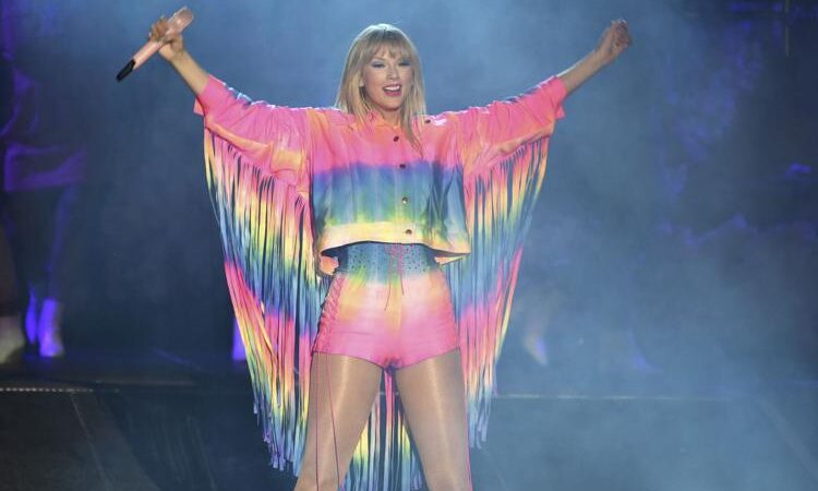 Taylor Swift reta a homofóbicos en nueva canción, anuncia 7mo álbum
