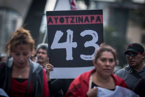 Ayotzinapa; son 61 funcionarios implicados en el caso de tortura en la investigación