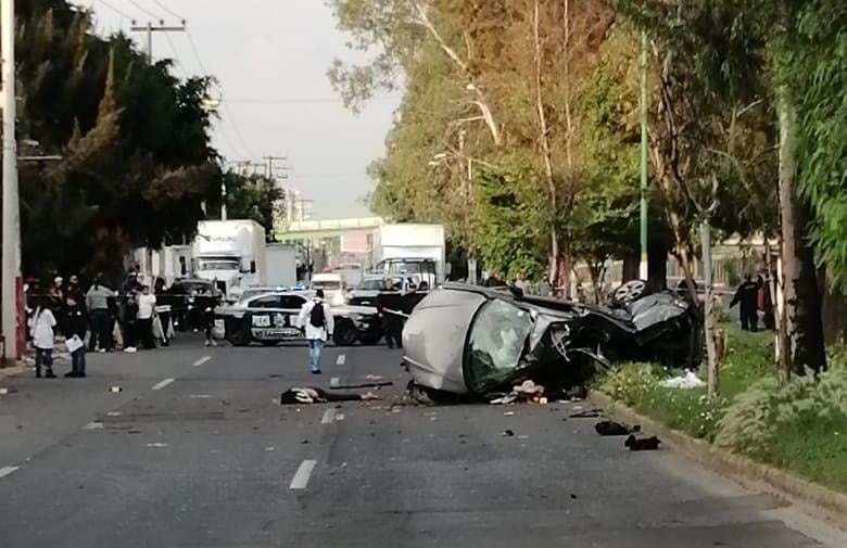 Vuelcan y mueren dos mujeres en su auto, venían enfiestadisimas