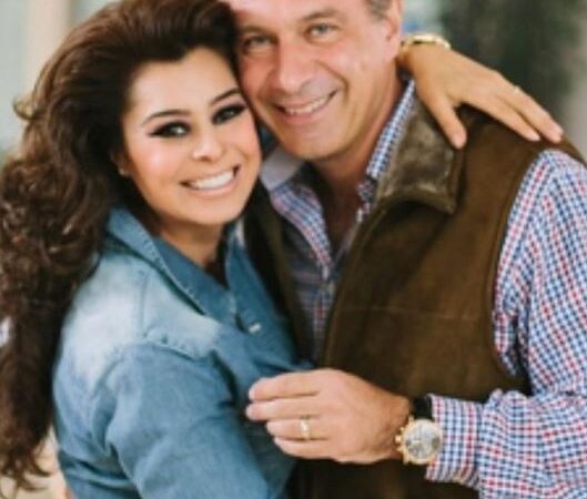 Yadhira Carrillo es la guapa esposa del ahora detenido Juan Collado