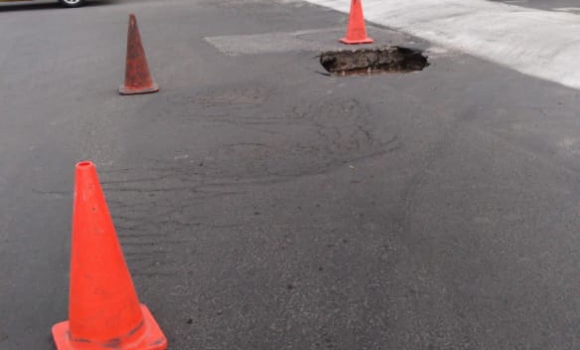 Se abre otro socavón en Av. Constituyentes