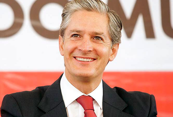 Alfredo Del Mazo reconoce millonaria cuenta en Andorra