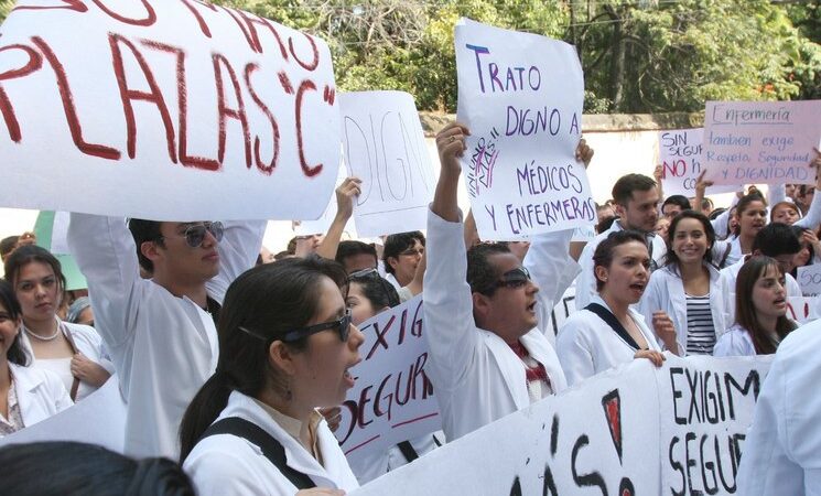 Pasantes de Medicina, a paro nacional el 1ro de Agosto