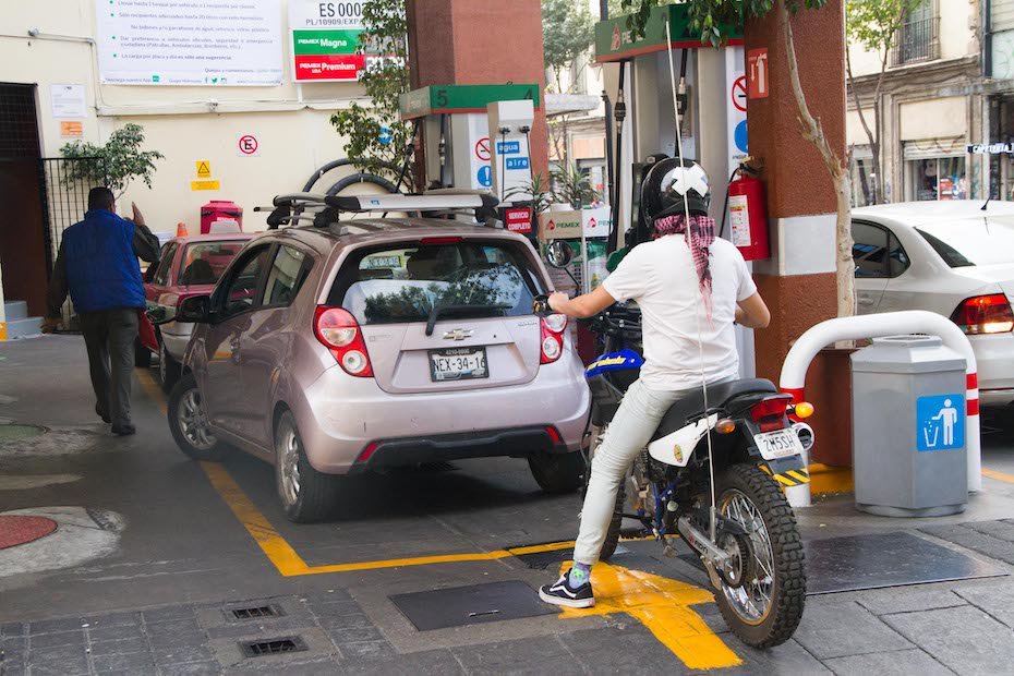 200 gasolineras consiguieron amparos para impedir a la Profeco revisar bombas que roban litros