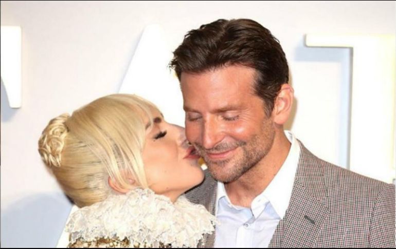 Lady Gaga está embarazada de Bradley Cooper