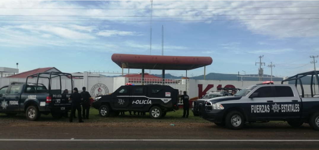 3 MUJERES DEGOLLADAS; DEJARON NARCOMENSAJE