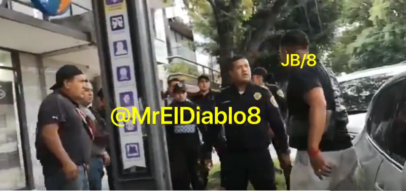 Llego el papa de la rata ultimada ayer a llorarle