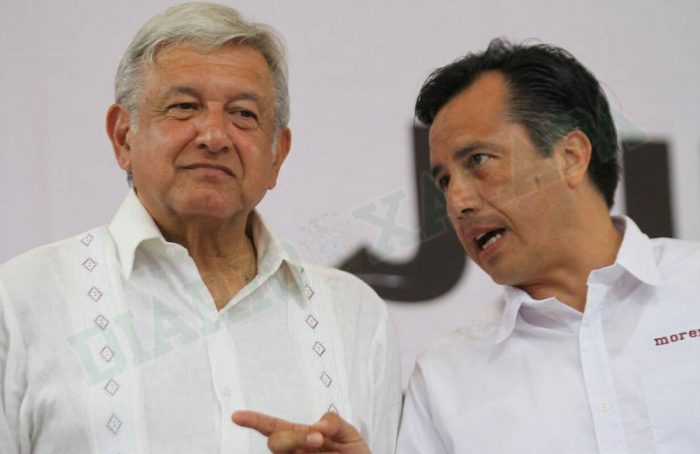 Advierte AMLO que van tras autoridades de Veracruz por masacre de ayer