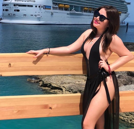 Así luce Mariana Botas de Una Familia de 10 en bikini