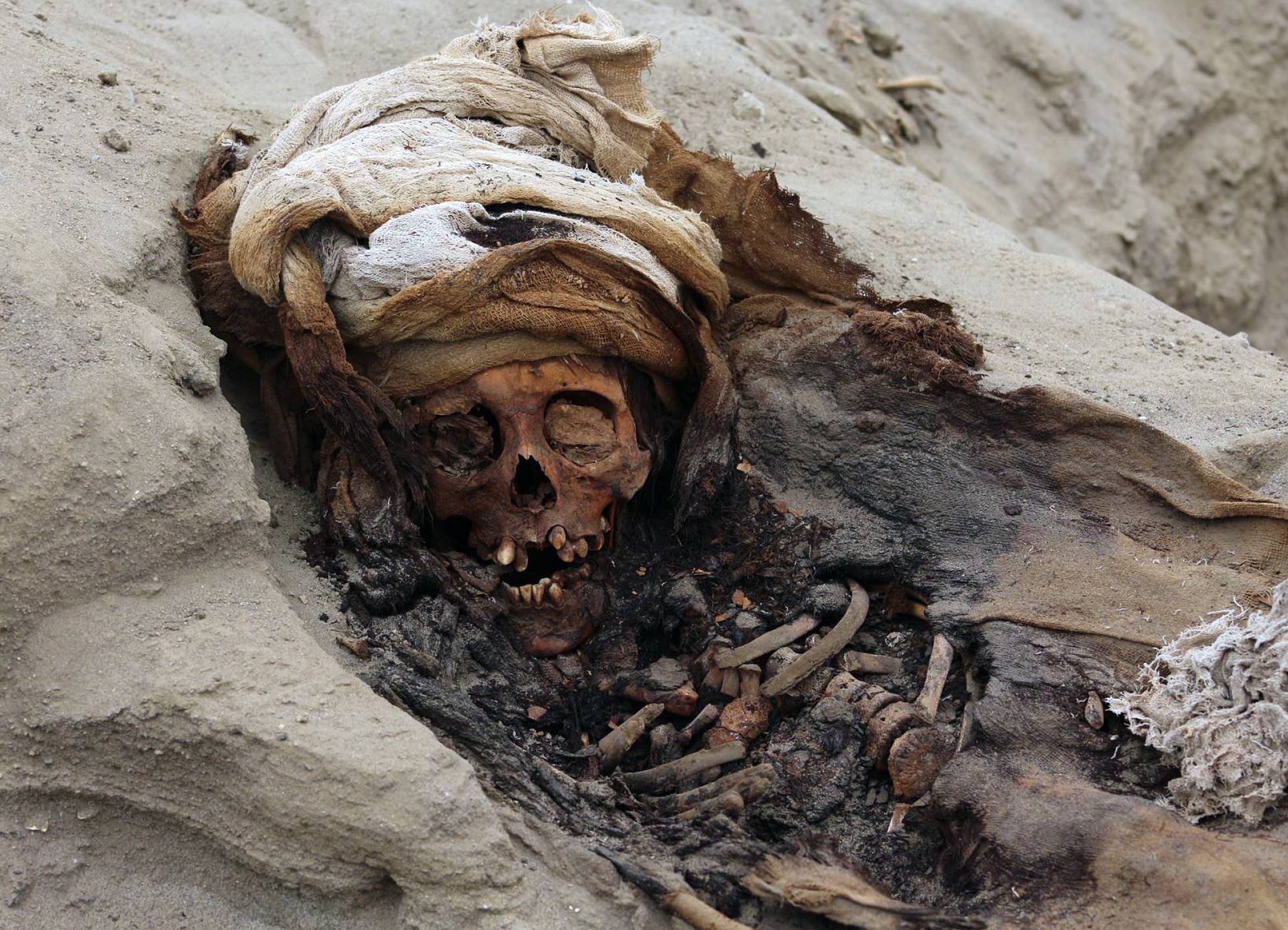 Hallan en Perú el mayor sacrificio ritual de niños jamás descubierto