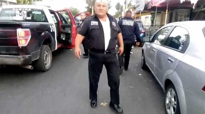 Sujeto graba “pasándose de lanza” y POLICIAS hacen ESTO, en ECATEPEC