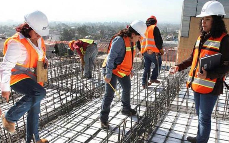 Mujeres mexicanas ganan 40% menos que los hombres: INEGI