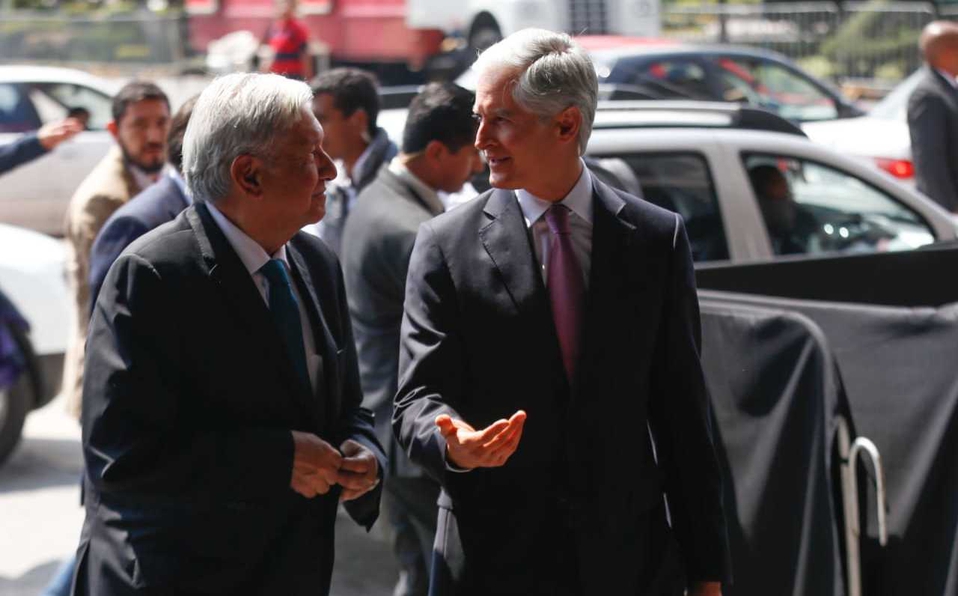 Gobierno de AMLO poco puede hacer frente al uso de armas legal en USA