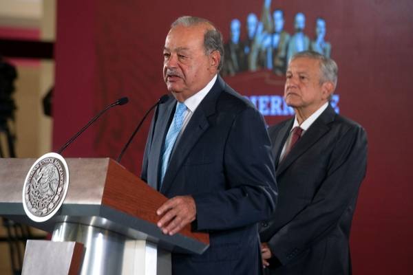 Se alinea el millonario Carlos Slim con el presidente Obrador