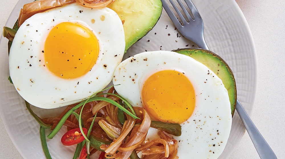 Receta: Huevos con Aguacate, receta muy fácil