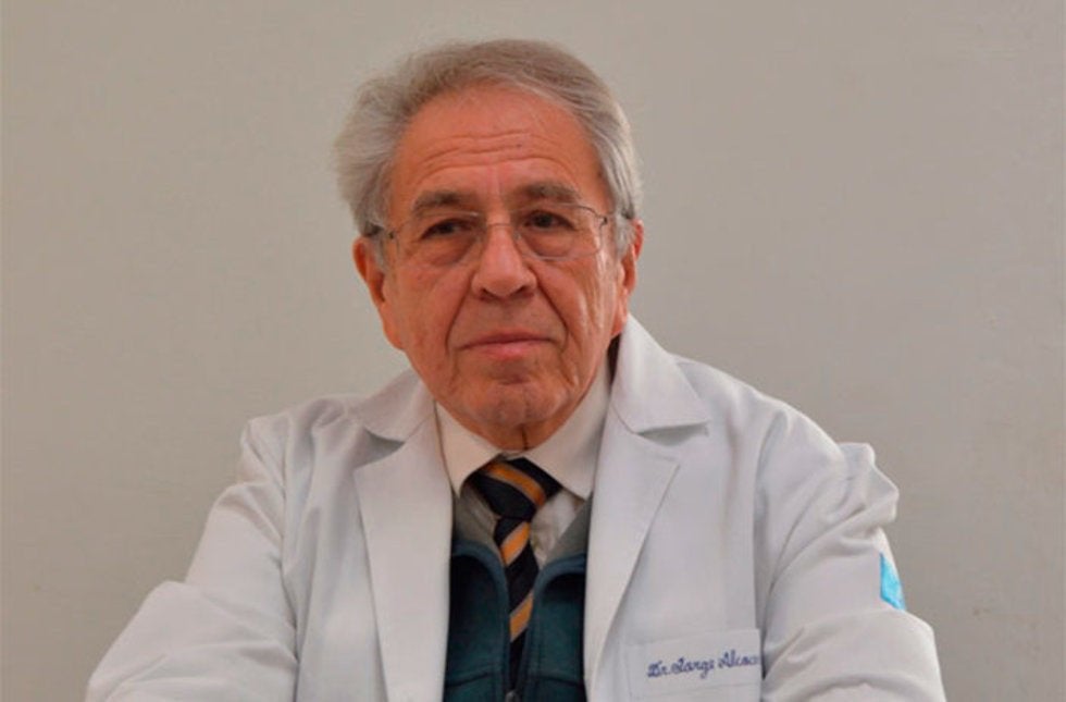 Jorge Alcocer, secretario de Salud, se disculpa con padres de niños con cáncer