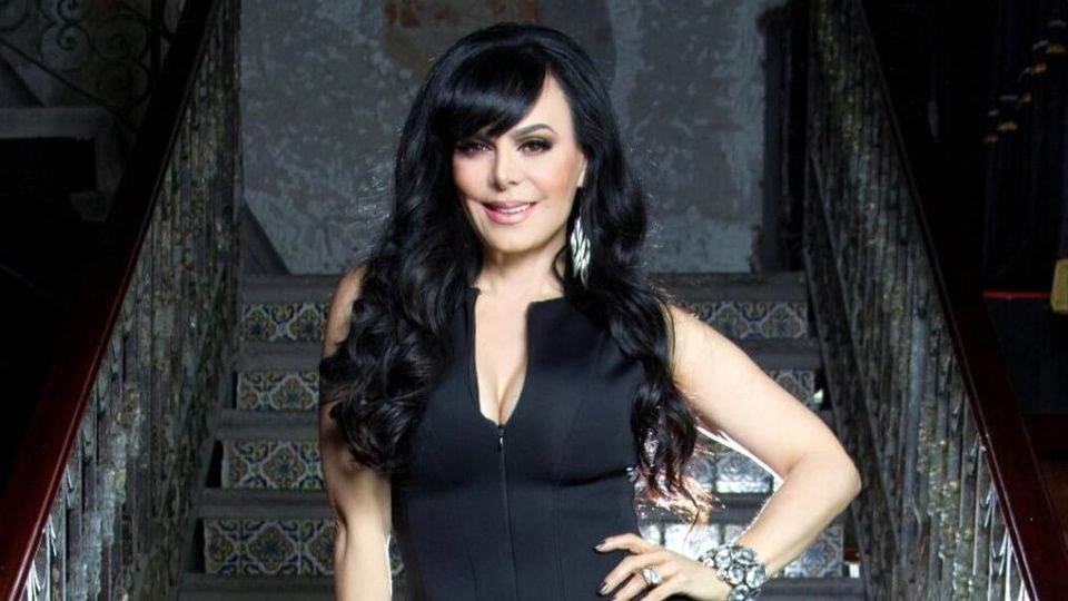 Maribel Guardia presume a su mamá, a quien le dicen se parece a su hermana