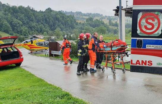 Un rayo mata a cinco personas y hiere a decenas en Polonia