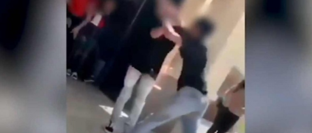 Pelea de secundaria termina con un muerto