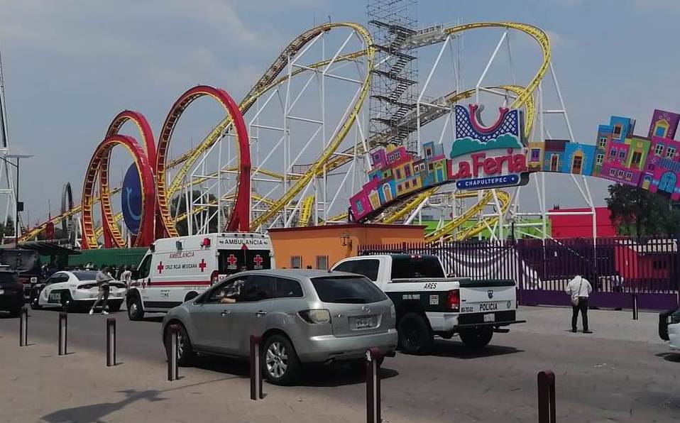 Mueren dos personas por accidente en juego mécanico en la Feria de Chapultepec