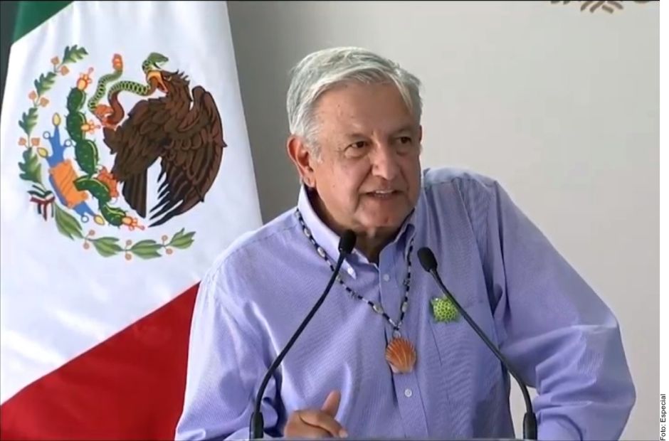 AMLO cierra gasolineras que negaron servicio a militares en Tamaulipas por temor al narco