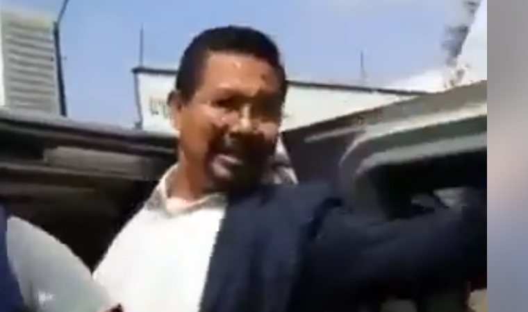 Momento en el que es detenido el ex-diputado de Morena, Cipriano Charrez
