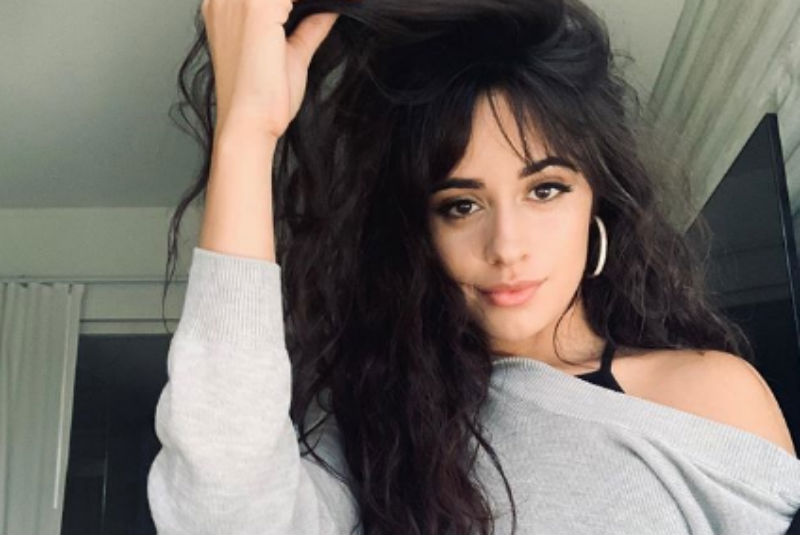 Camila Cabello cantando intro de La Familia P. Luche, no lo vas a creer